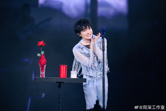 深深花【@weibo-charlie-studio-2025】