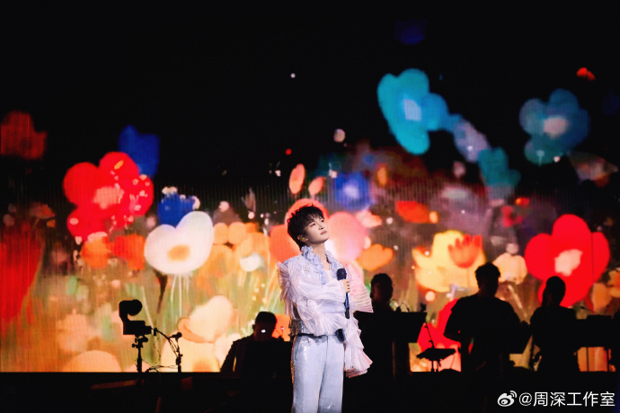 小美满【@weibo-charlie-studio-2025】