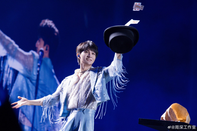 萌术师!【@weibo-charlie-studio】